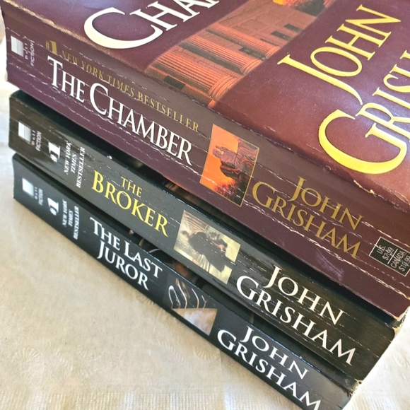 Grisham Books Set - Picture 1 of 3